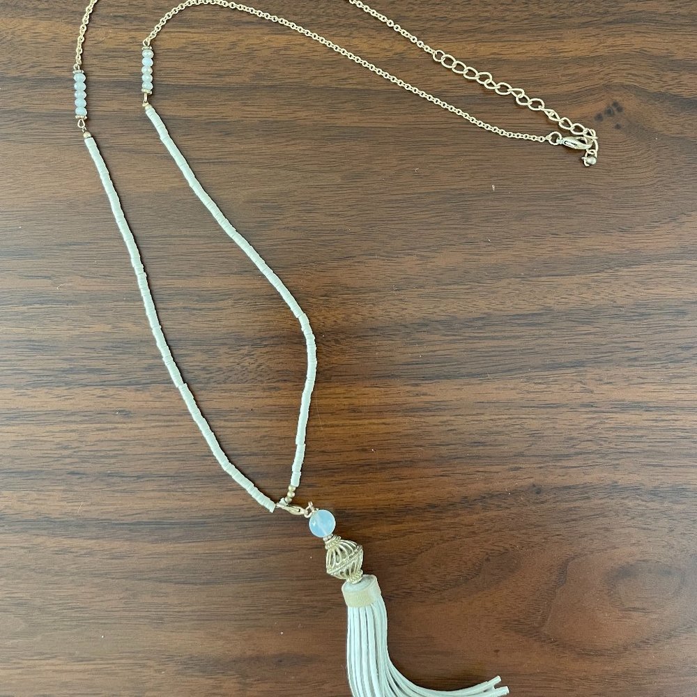 Long white and gold BEADED NECKLACE with tassel